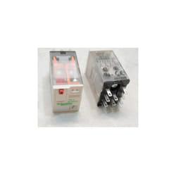Schneider Electric - Relais de puissance miniature 10A contact 3OF 120V ca avec del Zelio rxm RXM3AB2F7