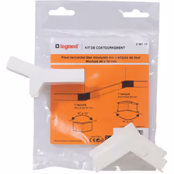 Le kit de contournement pour moulure 40x16mm de Legrand améliore l’esthétique par le recouvrement des coupes, évitant ainsi l ...