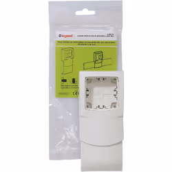 Le cadre simple Legrand pour appareillage Apparent est spécialement conçu pour une installation soignée le long de plinthes 8 ...