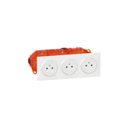Legrand - Dooxie Kit triple prise de courant 2P+T Surface dooxie 16A précâblées finition blanc