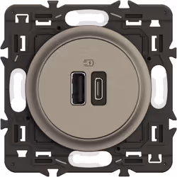 La prise 2 USB Céliane 15W Type-A+C de Legrand avec enjoliveur Titanium et support offre une solution moderne et pratique pou ...