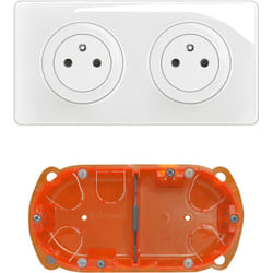 Legrand - Kit 2x2P+T Surface précâblées Céliane + boîte - Complet Blanc