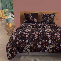 Cette parure de lit est idéale pour sublimer et dynamiser votre décoration d'intérieur et vous apporter un confort supplément ...