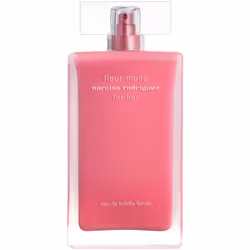 La sensualité féminine associée à la passion et à la confiance en soi donne le jour à la parfaitement envoûtante eau de toile ...
