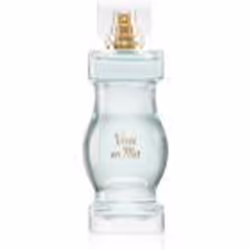 Le mariage de douceur et de force qui se cache en chaque femme est désormais exprimé par un parfum. L’eau de parfum Jeanne Ar ...