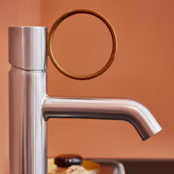 Avantage du mitigeur lavabo Vivienne Design audacieux avec une grande poignée circulaire Finition élégante et haut de gamme D ...