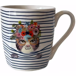 Tasse en céramique Blanche rayée chat En céramique sérigraphiée Livrée en coffret cadeau Dimensions de la tasse : Hauteur 8.7 ...