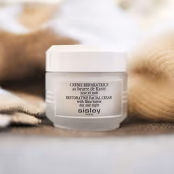 Sisley Creme Reparatrice Au Beurre De Karite 50ml - Vue supplémentaire 4