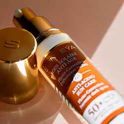 Sisley Sunleÿa Soin Solaire Anti-Âge SPF50+ Crème d'écran solaire Visage 50 Adultes - Vue supplémentaire 4