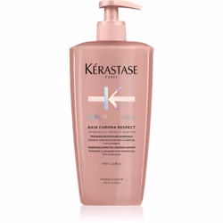 Prenez soin de vos cheveux dès le lavage. Le shampoing hydratant Kérastase Bain Chroma Respect enrichi d’une puissante combin ...