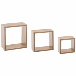 Créez une décoration à votre image et à vos goûts grâce à ce kit de trois étagères murales en forme de Cube à fixations invis ...