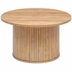Pour une ambiance contemporaine au naturel en plein cœur de votre maison, optez pour cette table à café Colva au design rond  ...