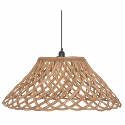 Faites la part belle à la nature et à la douceur avec cette suspension en rotin coloris naturel. D'un diamètre de 64cm elle a ...
