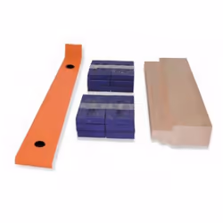 Ce Kit de pose pour parquet comporte : 20 cales en PVC 1 pied de serrage métal 1 cale de frappe en bois rainurée Ce Kit de po ...