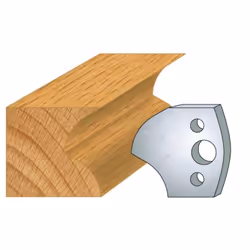 Jeu de 2 fers Hauteur 40mm Entr'axe 24mm Epaisseur 4mm 1/4 de rond et congé Rayon de 20mm Fers réaffutables Se monte sur port ...