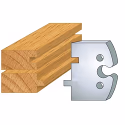 Jeu de 2 fers Hauteur 50mm Entr'axe 24mm Epaisseur 5,5mm Rainure et languette 5mm Fers réaffutables Se monte sur porte outils ...