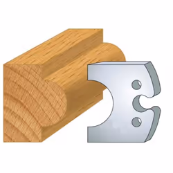 Jeu de 2 fers Hauteur 50mm Entr'axe 24mm Epaisseur 5,5mm Mouton de 29mm Fers réaffutables Se monte sur porte outils 50mm entr ...