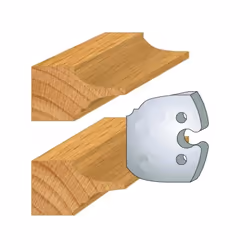 Jeu de 2 fers Hauteur 50mm Entr'axe 24mm Epaisseur 5,5mm Plate bande dessus et dessous Fers réaffutables Se monte sur porte o ...