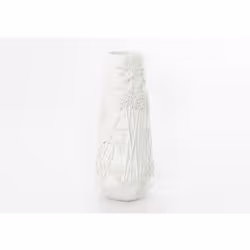 Découvrez le vase Feuille de chez Amadeus, un véritable chef-d'œuvre de décoration qui apportera une touche de luxe et d'élég ...