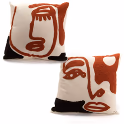 Découvrez le lot de 2 coussins visage 45x45 cm en coton orange, une création qui apportera une touche d'originalité et d'éner ...
