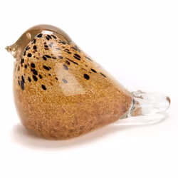 Laissez-vous envoûter par la beauté unique de cet oiseau moucheté en sulfure, une véritable œuvre d'art sculptée avec soin. C ...