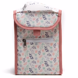 Le sac à gouter est réservé pour un moment gourmand. Il est équipé de scratch et zip pour ne pas en perdre une miette. Ce sac ...
