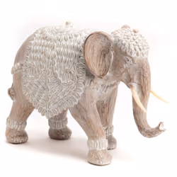 Découvrez l'Éléphant coquillage grand modèle en résine, une pièce décorative exceptionnelle qui apportera une touche d'exotis ...