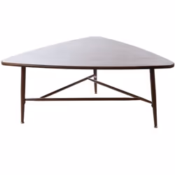 Découvrez la table basse Pedro en panneaux de fibre de densité moyenne (MDF), une pièce qui allie élégance contemporaine et f ...