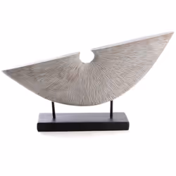 Plongez dans une ambiance marine exquise avec notre Décoration Mer grand modèle. Sculptée dans une résine de qualité, cette p ...