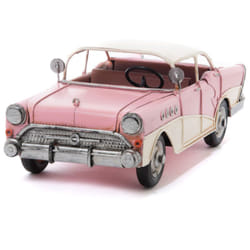 Amadeus - Voiture cubaine rose