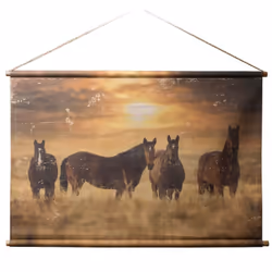 Découvrez l'élégance naturelle du Kakemono Chevaux Sauvages, une pièce artistique de 80 x 120 cm qui séduit par sa beauté sau ...