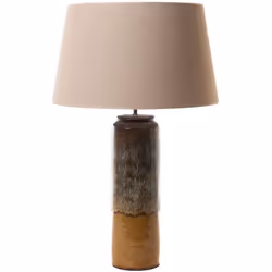 Découvrez la lampe Esther de chez Amadeus, un luminaire élégant qui ajoutera une touche de sophistication à votre intérieur.  ...