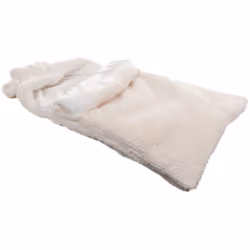 Découvrez la Chancelière crème paillette 0-6 mois de chez Amadeus, conçue pour offrir confort et élégance à votre bébé. Fabri ...