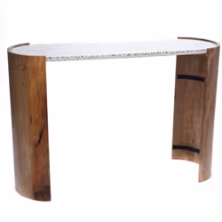Découvrez la console Terrazzo d'Amadeus, un meuble élégant et contemporain qui ajoutera une touche de sophistication à votre  ...