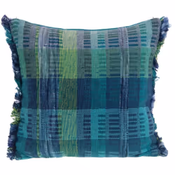 Plongez dans un océan de confort et de style avec notre coussin en coton et acrylique, une fusion parfaite de douceur luxueus ...