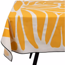 Découvrez la magnifique nappe Margot de chez Amadeus, une pièce élégante et raffinée pour embellir votre table. Mesurant 150x ...