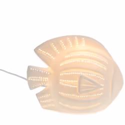 Découvrez la lampe poisson blanche en porcelaine de chez Amadeus, une pièce élégante et originale qui apportera une touche de ...