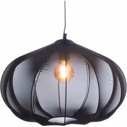 Cette suspension effet résille noir LAURE est compatible avec un décor classique ou personnalisé. Elle éclaire la pièce de vo ...