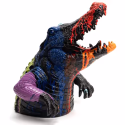 Découvrez l'alliance parfaite entre art et audace avec la sculpture "Crocodile en Attaque" de la collection Trash. Cette pièc ...