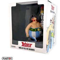 Figurine - PLASTOY - Astérix Obélix avec pile de casques et Idéfix XL - Plastique - 22 cm