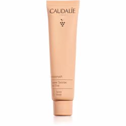 Un seul produit pour faire resplendir votre visage – la crème teintée Vinocrush Skin Tint CC de Caudalie. Sa formule contient ...