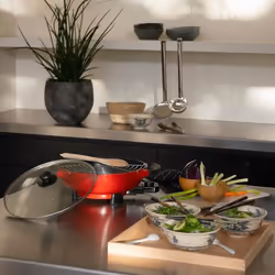 Livoo DOC128A wok électrique 4 L Rouge 1500 W