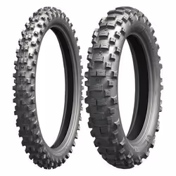 Pneu arrière Michelin Medium TT 70R