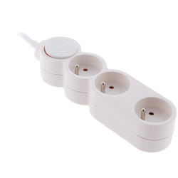 Zenitech - Bloc Home 3 prises 16A 2P+T avec interrupteur et fiche extraplate - Blanc - câble HO5VV-F 3G1 1,5m