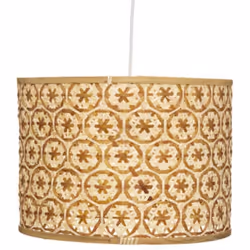 Dimensions : D. 36 x H. 26 cm Câble : L. 100 cm Matières : Bambou, PVC & Fer Spécificités : Pratique & Déco Lampe Suspension  ...