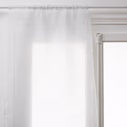 Description générale Ce lot de 2 voilages 'feuille' blanc est idéal pour apporter une touche d'élégance et de luminosité à vo ...