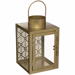 Lanterne en métal avec mur ajouré — accessoire d'hiver qui illuminera longtemps soirées Côté ajouré : La paroi arrière de la ...
