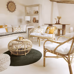 Fauteuil "Neta" beige en rotin