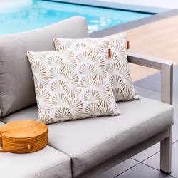 Peaufinez votre salon de jardin avec style grâce au coussin d'extérieur "FYLIE" Hespéride. Un accessoire contemporain Avec so ...