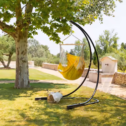 Évadez-vous tout en restant dans votre jardin ou sur votre terrasse en ajoutant une touche d'exotisme avec la chaise de déten ...